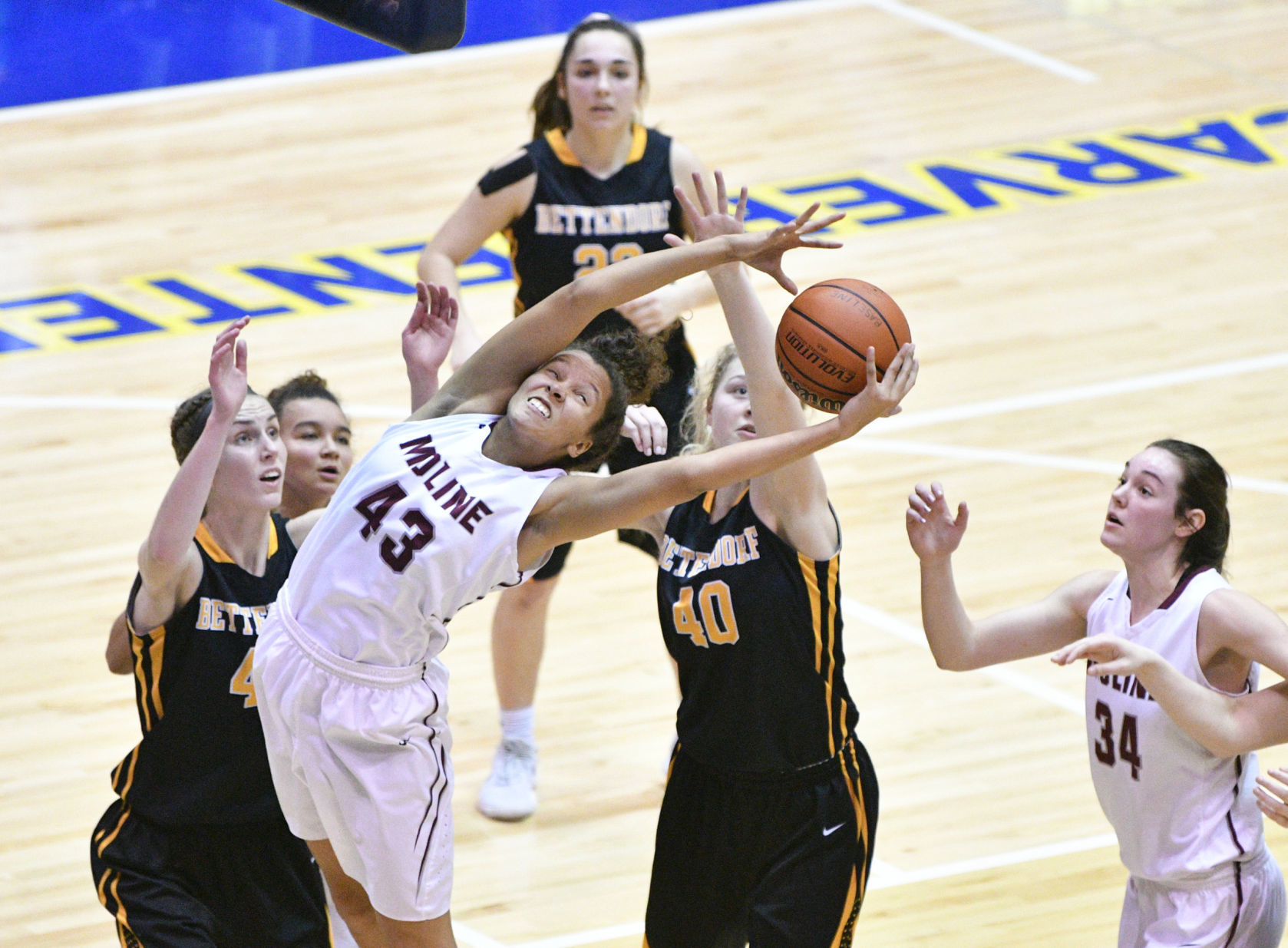 IHMVCU Shootout - Bettendorf vs Moline